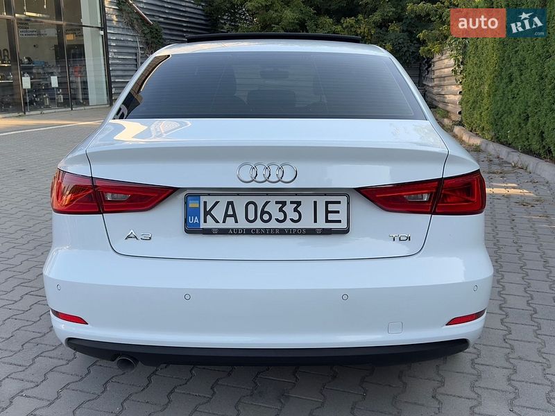 Седан Audi A3 2015 в Вінниці
