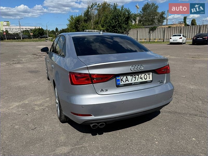 Седан Audi A3 2015 в Киеве