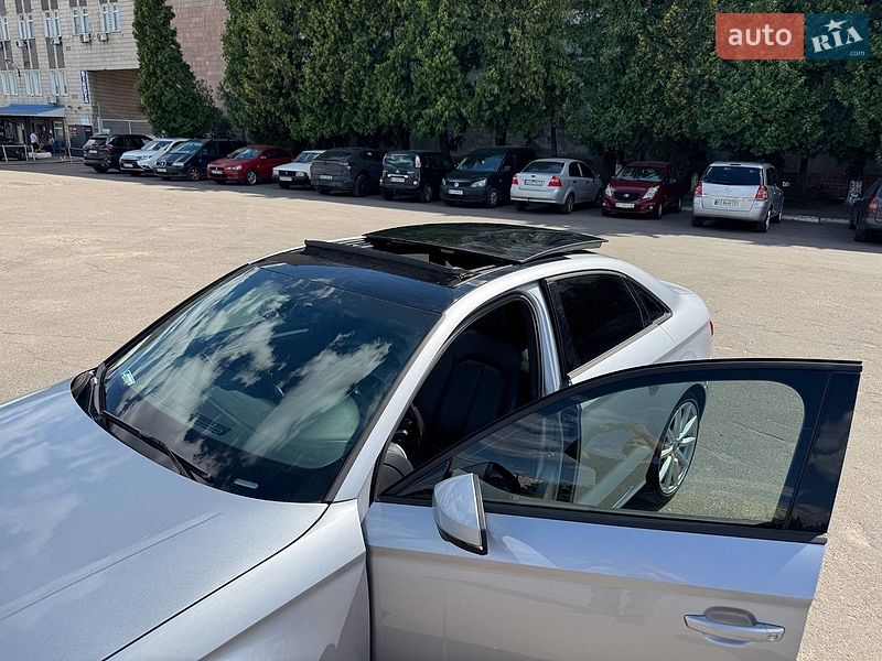 Седан Audi A3 2015 в Киеве
