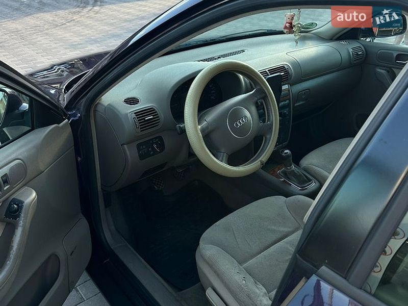 Хэтчбек Audi A3 2002 в Лубнах