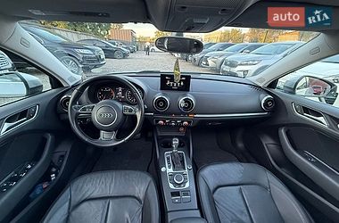 Седан Audi A3 2015 в Черновцах