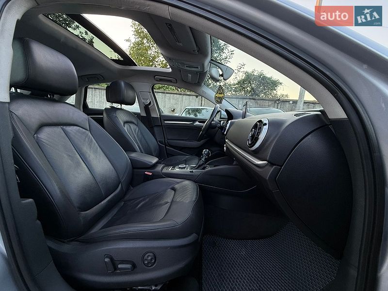 Седан Audi A3 2015 в Черновцах