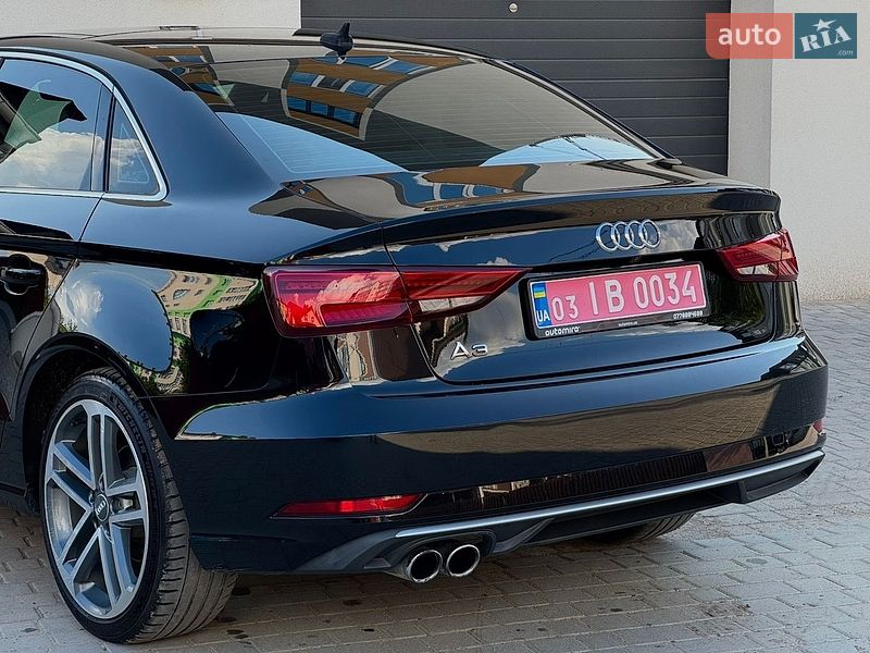 Седан Audi A3 2018 в Старокостянтинові