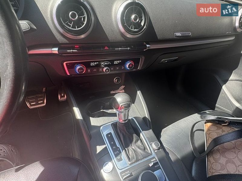 Седан Audi A3 2016 в Кривом Роге