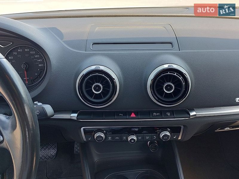 Седан Audi A3 2015 в Одесі