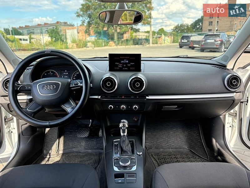 Хетчбек Audi A3 2014 в Ромнах фото 10 Хетчбек Audi A3 2014 в Ромнах