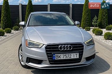Седан Audi A3 2014 в Острозі