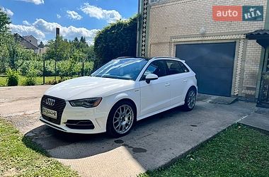 Хетчбек Audi A3 2016 в Умані