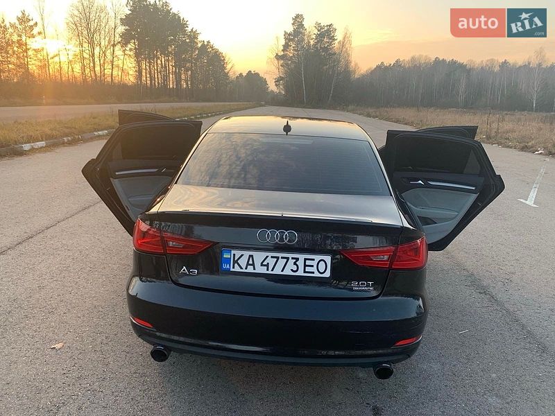 Седан Audi A3 2015 в Звягелі