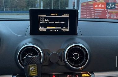 Седан Audi A3 2015 в Звягелі