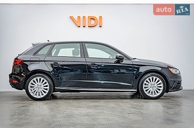 Хетчбек Audi A3 2016 в Києві