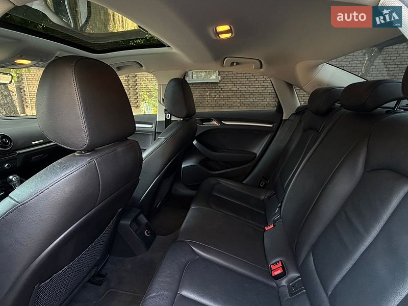 Седан Audi A3 2016 в Києві