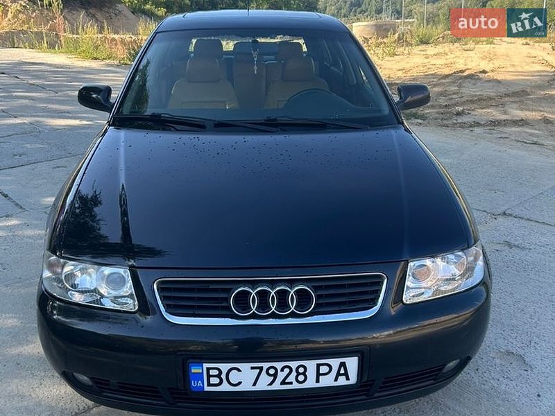 Хэтчбек Audi A3 2002 в Буске