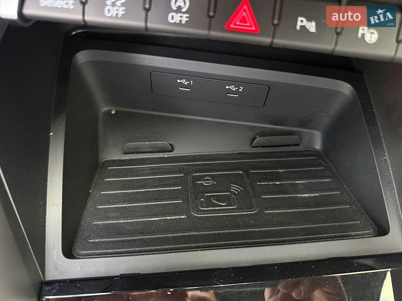 Седан Audi A3 2023 в Черновцах