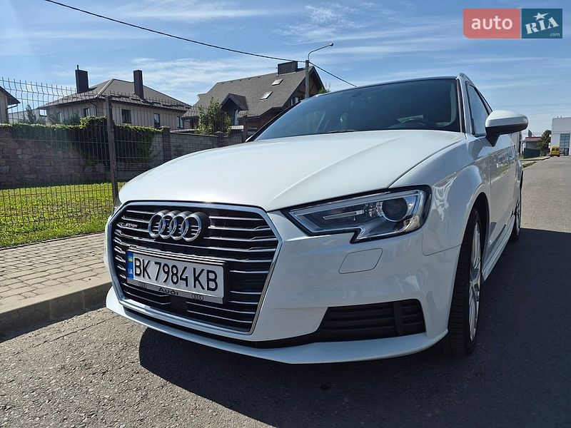 Хэтчбек Audi A3 2017 в Ровно фото 3 Хэтчбек Audi A3 2017 в Ровно