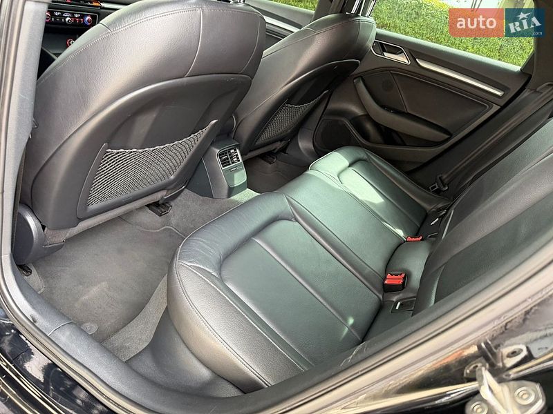 Седан Audi A3 2015 в Стрые