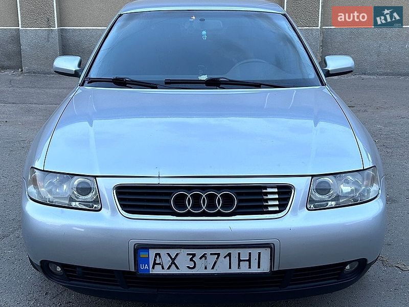 Хэтчбек Audi A3 2002 в Харькове