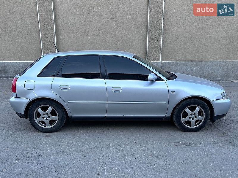 Хэтчбек Audi A3 2002 в Харькове