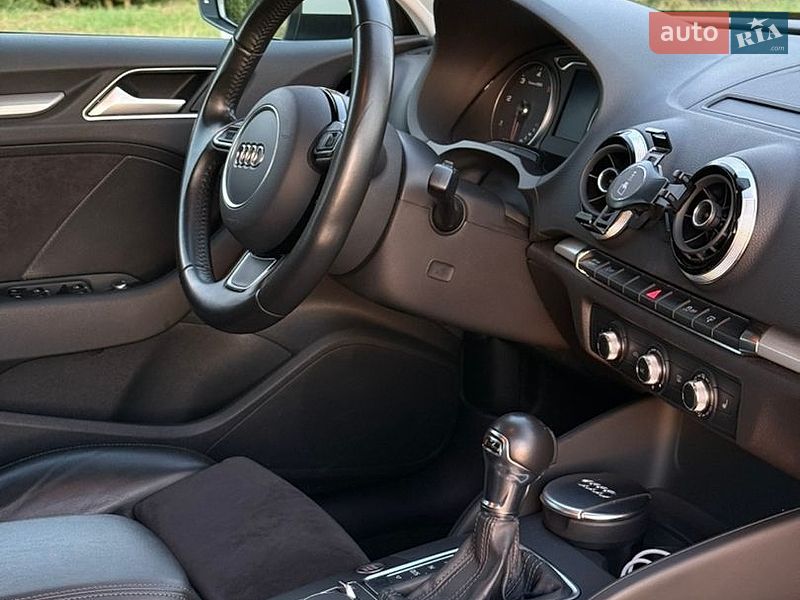 Хетчбек Audi A3 2016 в Києві