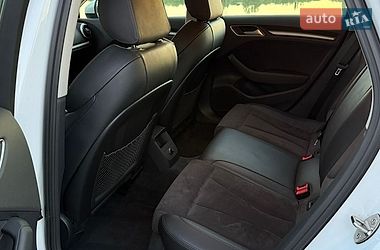 Хетчбек Audi A3 2016 в Києві