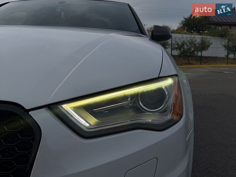 Седан Audi A3 2014 в Ужгороде
