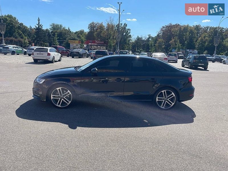 Седан Audi A3 2018 в Харькове фото Седан Audi A3 2018 в Харькове