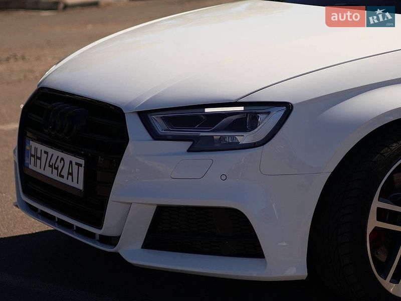 Седан Audi A3 2019 в Одессе