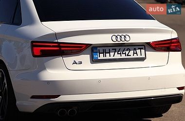 Седан Audi A3 2019 в Одессе