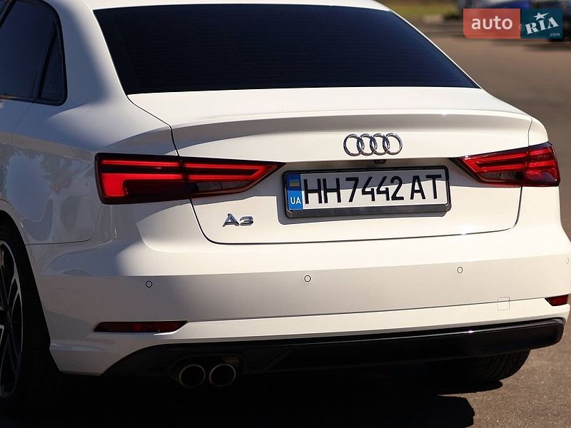 Седан Audi A3 2019 в Одессе