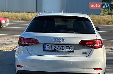Хетчбек Audi A3 2017 в Харкові