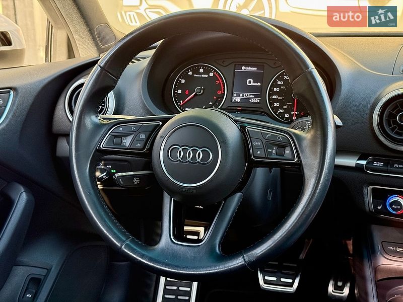 Седан Audi A3 2016 в Харькове