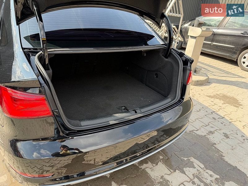 Седан Audi A3 2015 в Тернополе