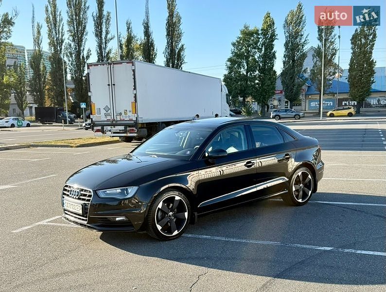 Седан Audi A3 2015 в Києві