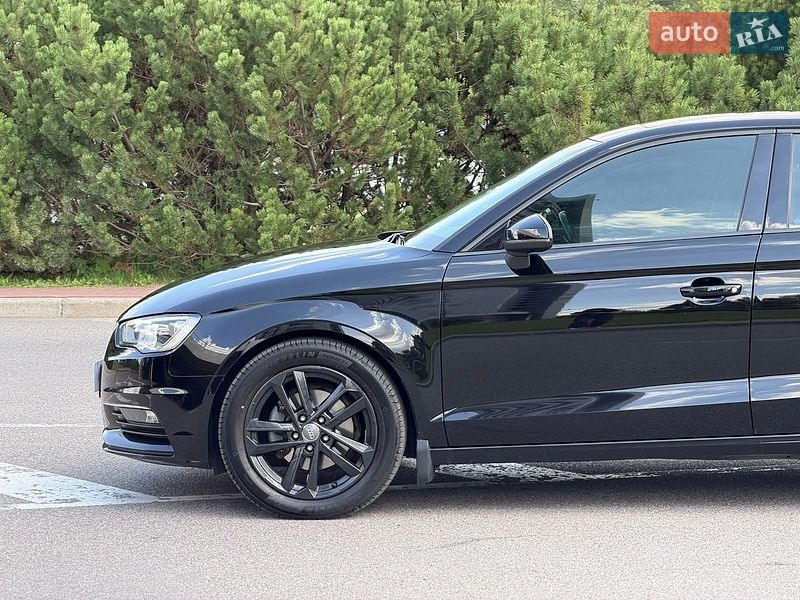 Седан Audi A3 2015 в Києві