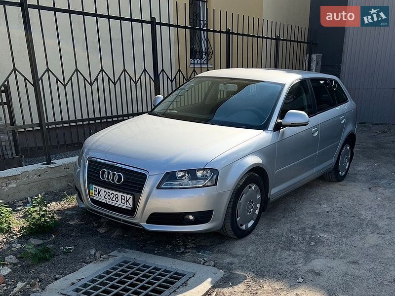 Хэтчбек Audi A3 2009 в Ровно