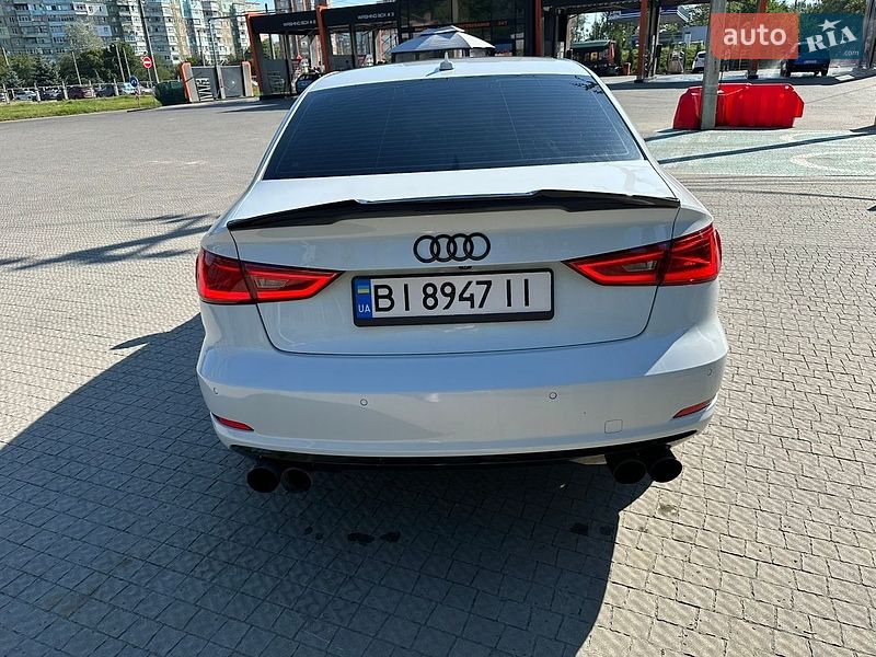 Седан Audi A3 2015 в Полтаві