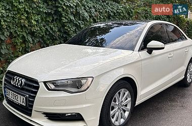 Седан Audi A3 2015 в Хмельницком