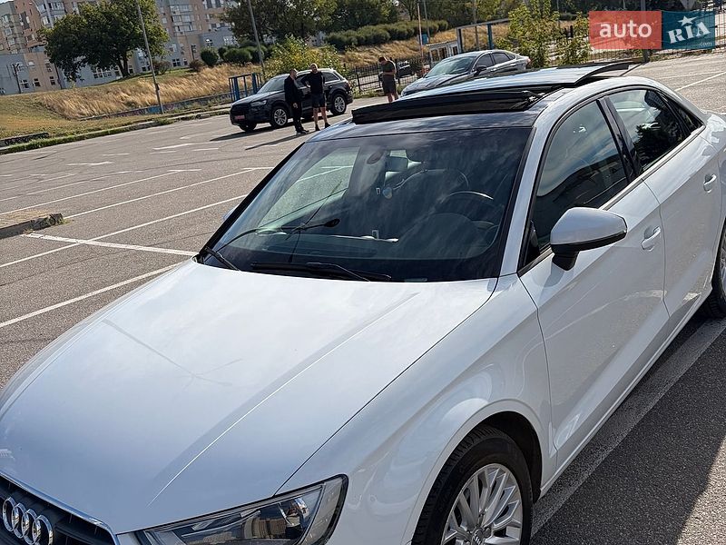 Седан Audi A3 2016 в Києві