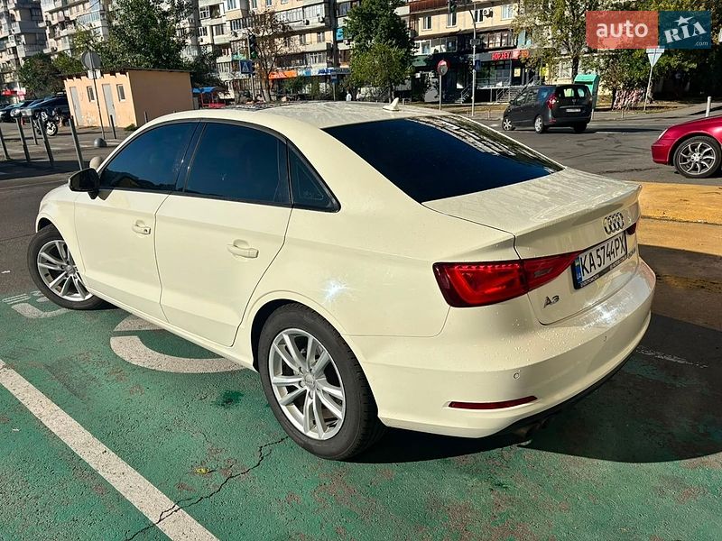 Седан Audi A3 2014 в Києві