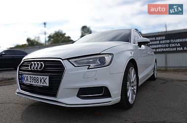 Седан Audi A3 2016 в Києві