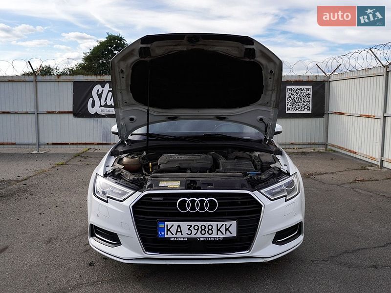 Седан Audi A3 2016 в Києві