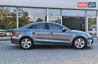 Седан Audi A3 2019 в Днепре