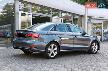 Седан Audi A3 2019 в Днепре