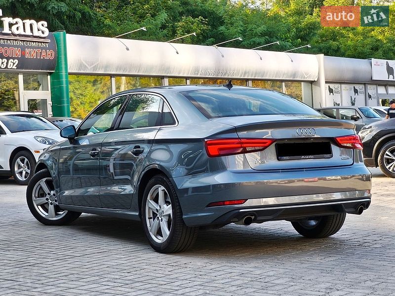 Седан Audi A3 2019 в Днепре