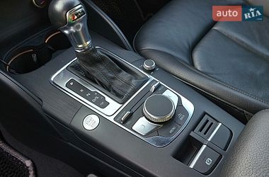 Седан Audi A3 2019 в Днепре