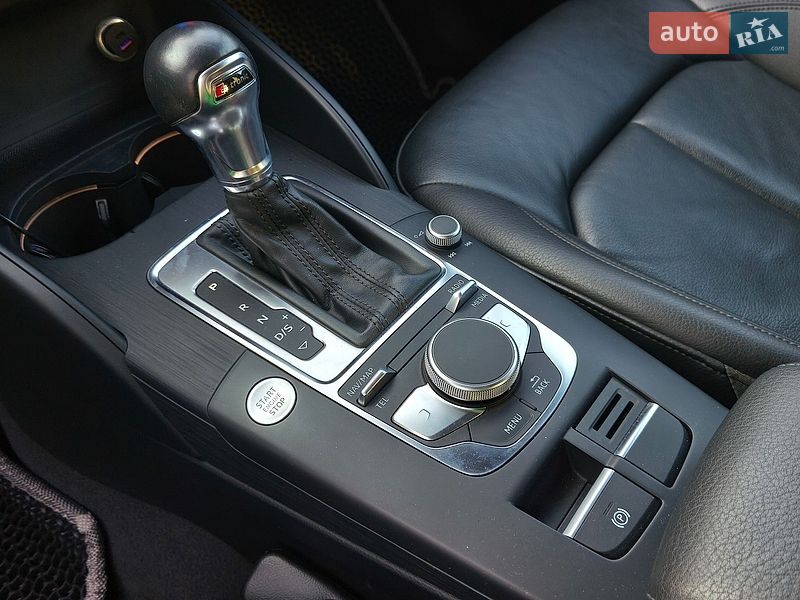 Седан Audi A3 2019 в Днепре