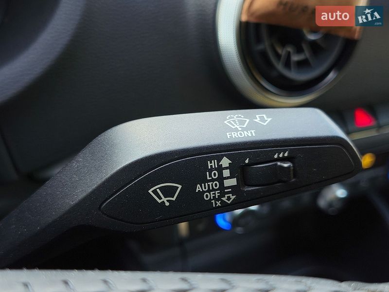 Седан Audi A3 2019 в Днепре