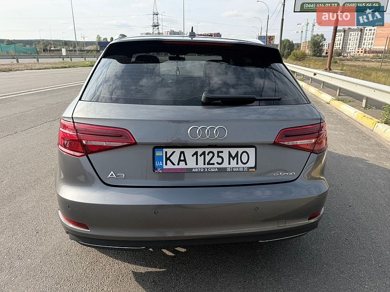 Хетчбек Audi A3 2016 в Києві