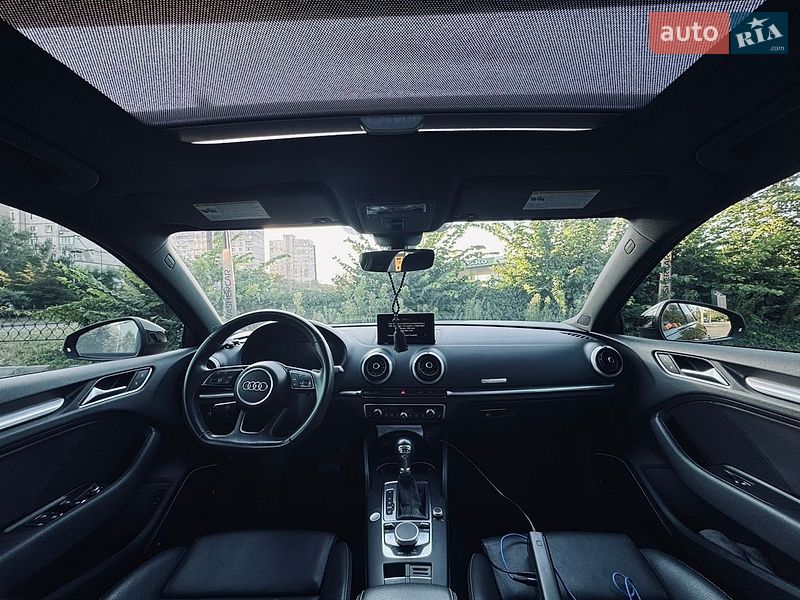 Седан Audi A3 2020 в Киеве