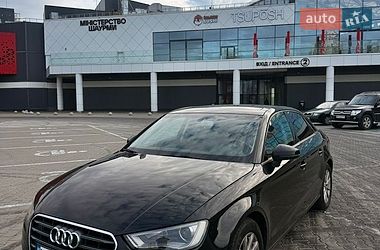 Седан Audi A3 2015 в Киеве